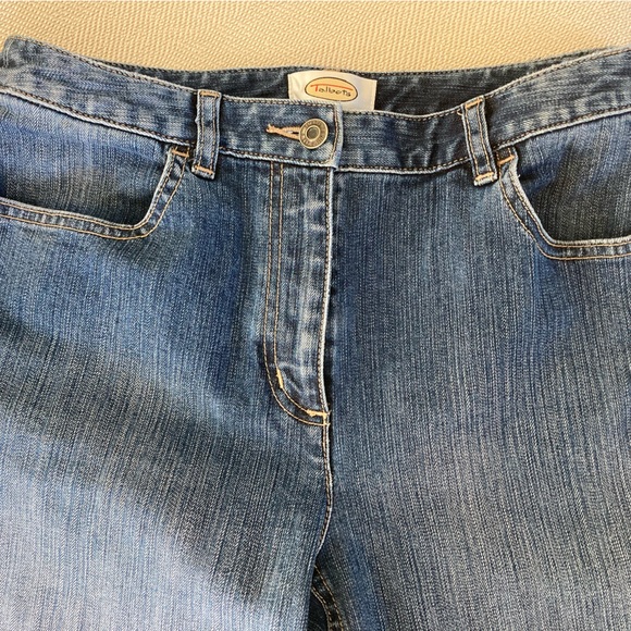 Talbots Denim’ Capri with side placket and buttons - Picture 3 of 7